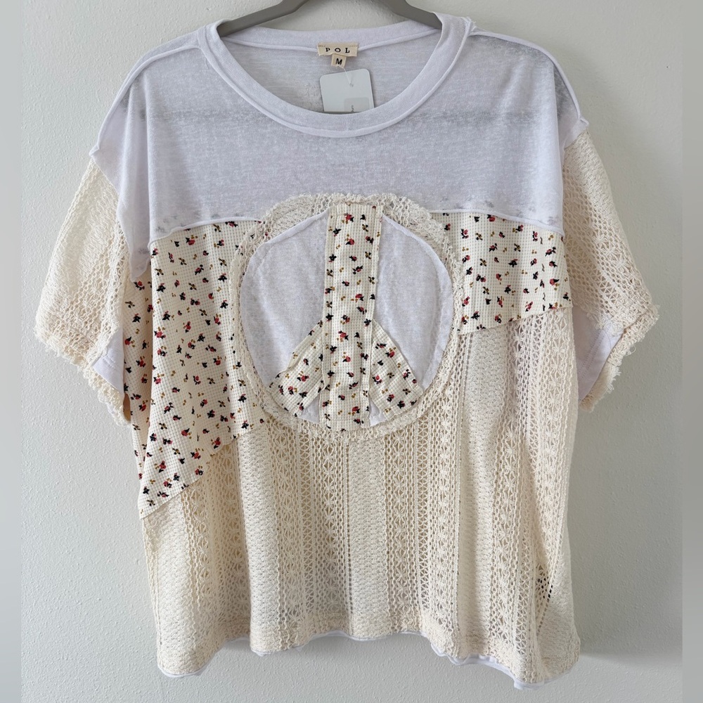 ✨NWT-POL Half Crochet Peace Sign Patchwork BOHO Short Sleeve Top size medium - Picture 3 of 12